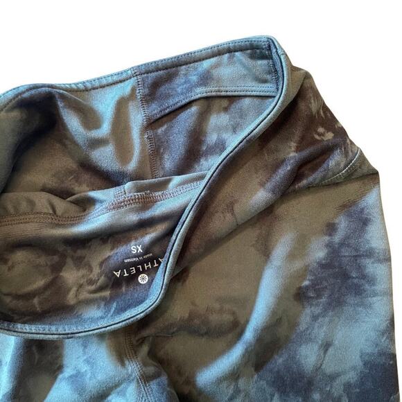 Athleta XS Tie-Dye Cropped Leggings Green Gray Mid Rise 743N - Picture 9 of 9